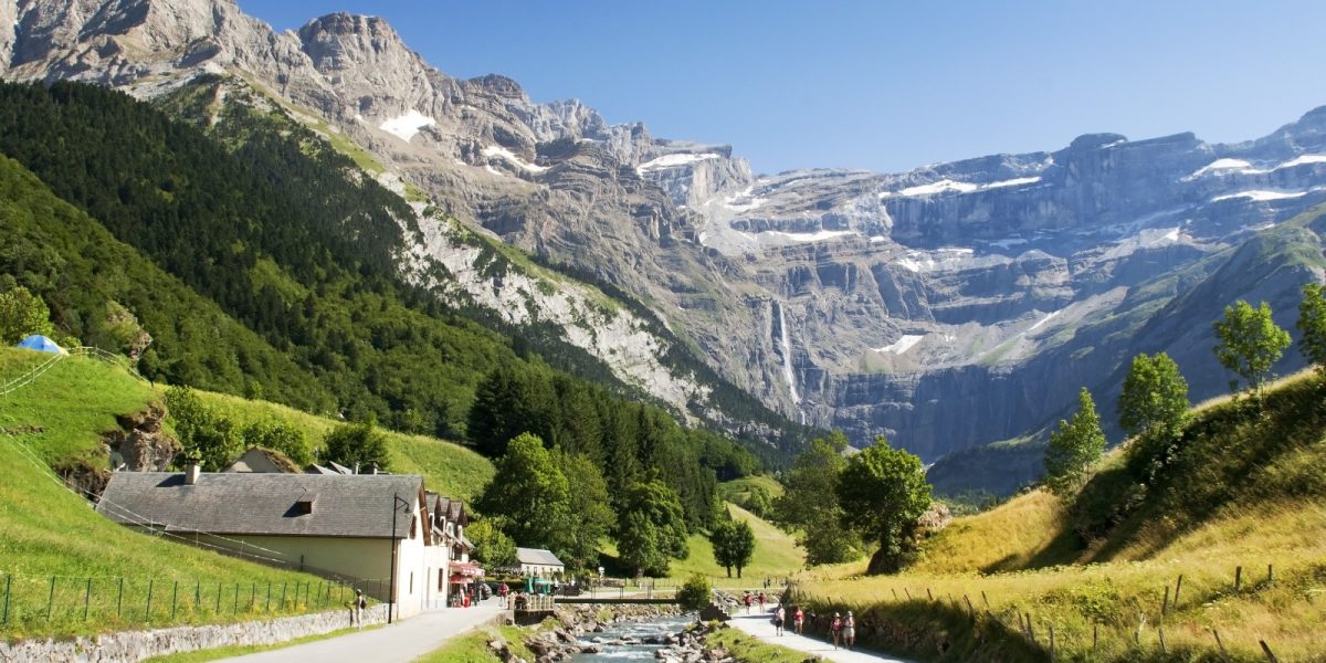 location-vacances-ete-ax-les-thermes-pyrenees